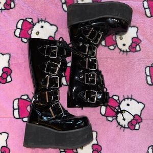 ***SOLD on Depop 🖤